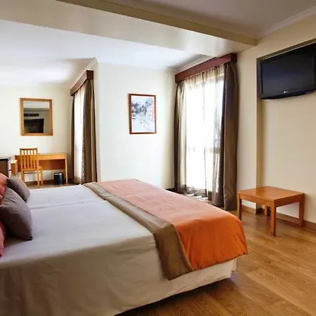 ホテル Alto Lido 4*